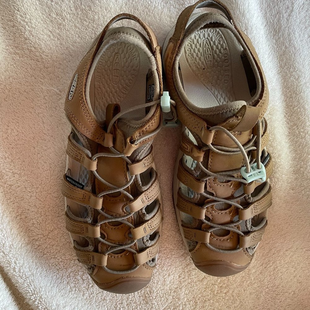 Keen Women's NEWPORT OR ASTORIA 9.5